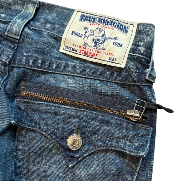 True Religion Straight w/Flaps Zipper Pocket
Ripped Jeans, Sz 30 Waist - Picture 10 of 16